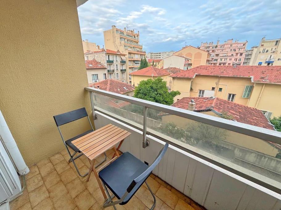 Appartement 2P Terrasse - Clim Nisa Exterior foto